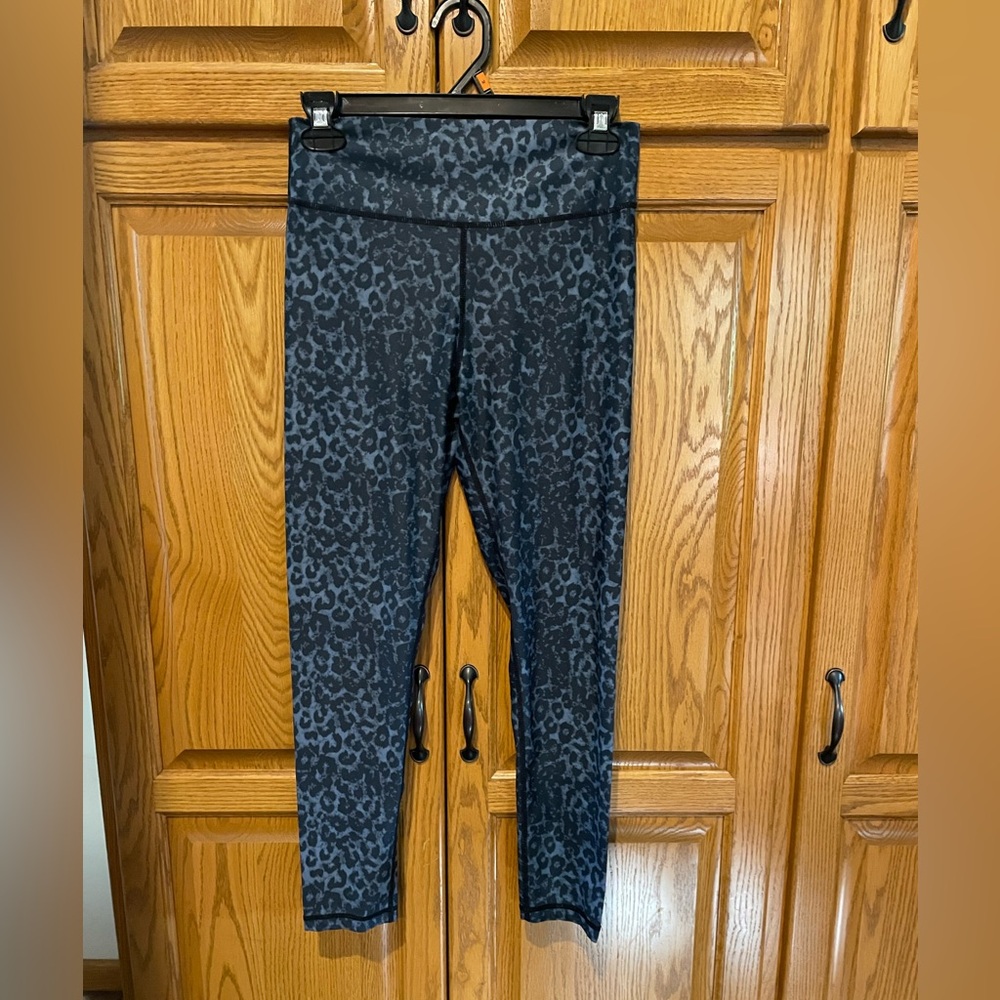 Zyia Active Leopard Print Leggings